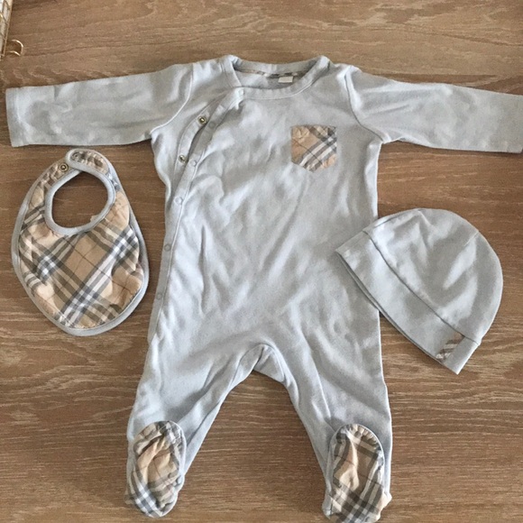 Burberry Other - Burberry pajama, bib and hat set